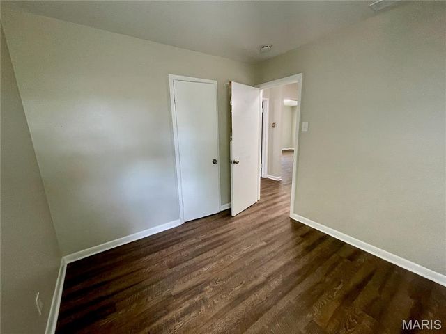 23 Mary Ann Court, Florissant, MO 63031