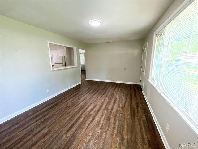 23 Mary Ann Court, Florissant, MO 63031