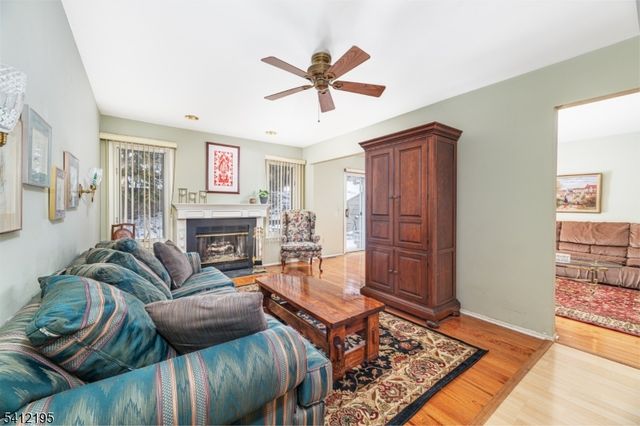 44 Mill Pond Rd 44, Woodland Park, NJ 07424