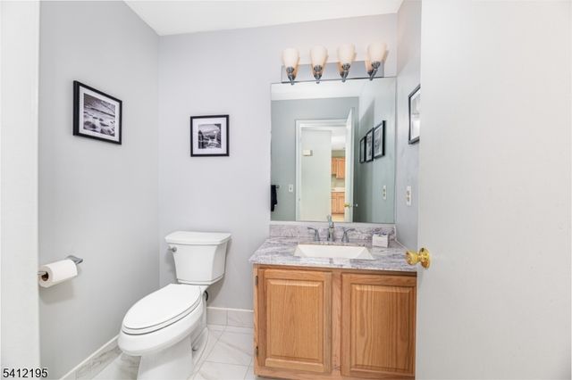 44 Mill Pond Rd 44, Woodland Park, NJ 07424