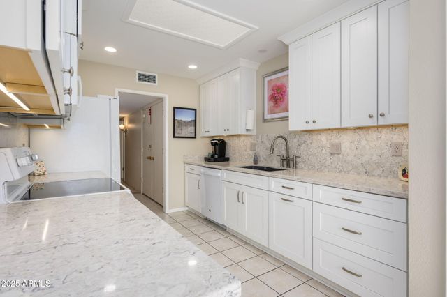 17884 N 99TH Drive, Sun City, AZ 85373