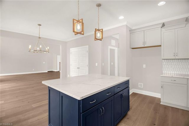 3104 Pasture View Drive, Summerfield, NC 27358