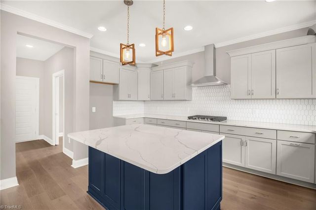 3104 Pasture View Drive, Summerfield, NC 27358