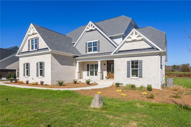 3104 Pasture View Drive, Summerfield, NC 27358