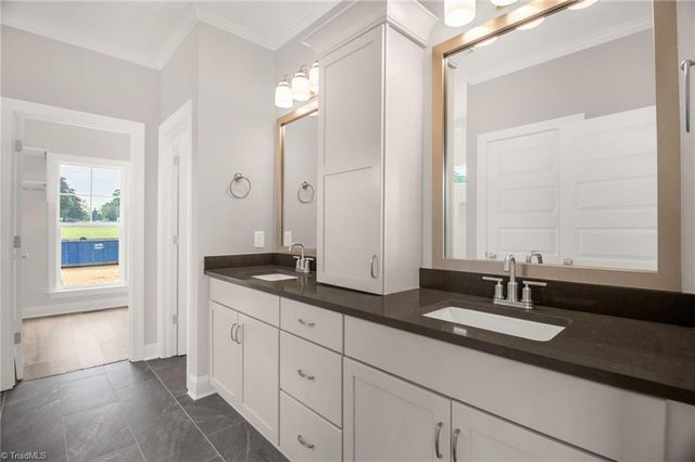 3104 Pasture View Drive, Summerfield, NC 27358