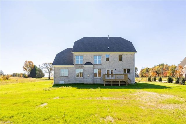 3104 Pasture View Drive, Summerfield, NC 27358