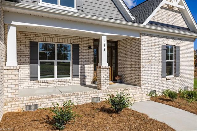 3104 Pasture View Drive, Summerfield, NC 27358