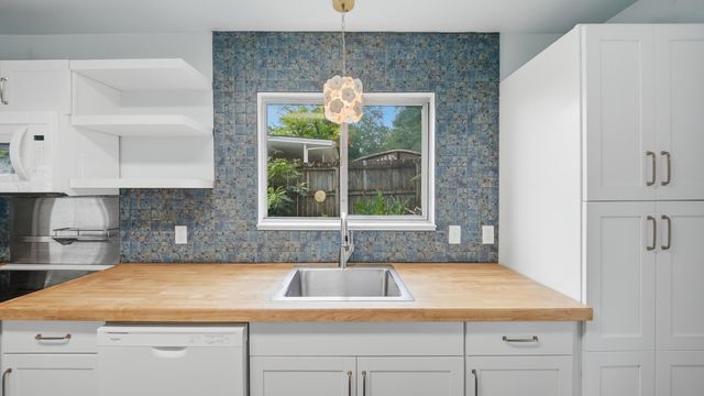 1209 Jarvis Avenue, Chattanooga, TN 37411