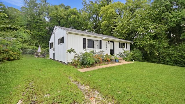 1209 Jarvis Avenue, Chattanooga, TN 37411