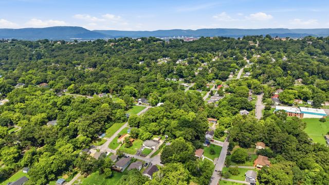 1209 Jarvis Avenue, Chattanooga, TN 37411