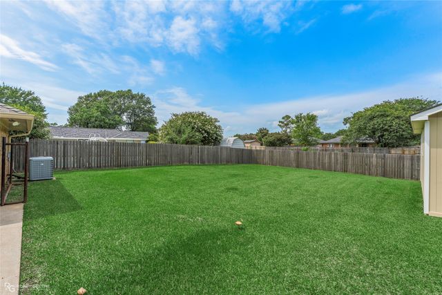 424 Westwood Drive, Bossier City, LA 71111