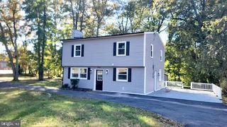 8426 WOODLAWN ST, Alexandria, VA 22309