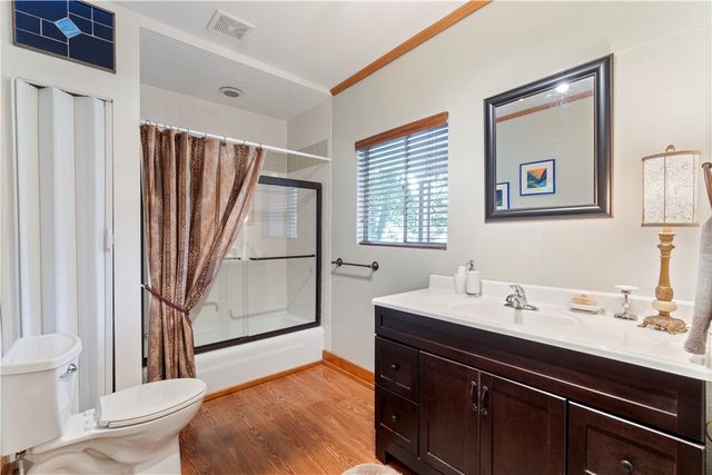 42 Vaughn Street, Eureka Springs, AR 72632