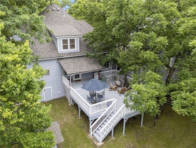 42 Vaughn Street, Eureka Springs, AR 72632