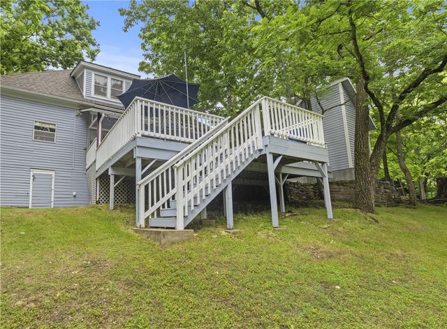 42 Vaughn Street, Eureka Springs, AR 72632