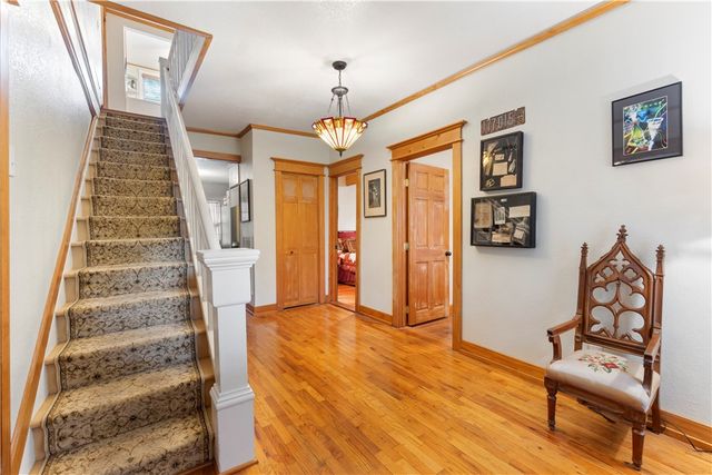 42 Vaughn Street, Eureka Springs, AR 72632