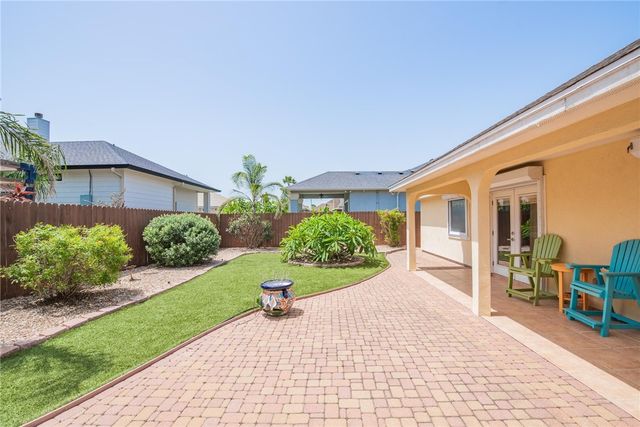 15242 CARAVEL Dr, Corpus Christi, TX 78418