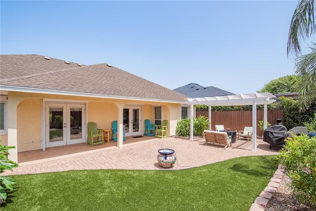 15242 CARAVEL Dr, Corpus Christi, TX 78418