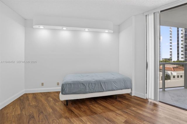 20281 E Country Club Dr 405, Aventura, FL 33180