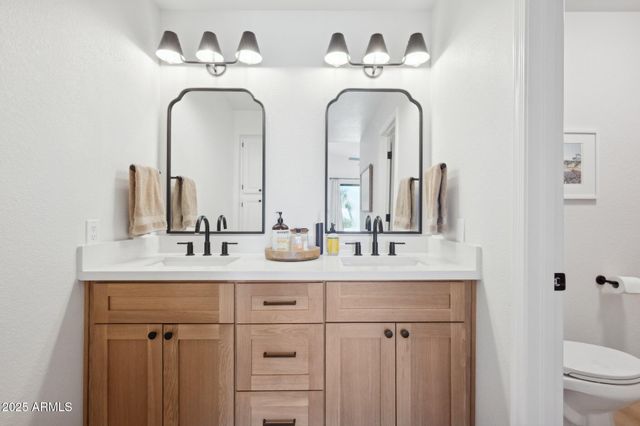 14239 N EDGEWORTH Drive A, Fountain Hills, AZ 85268