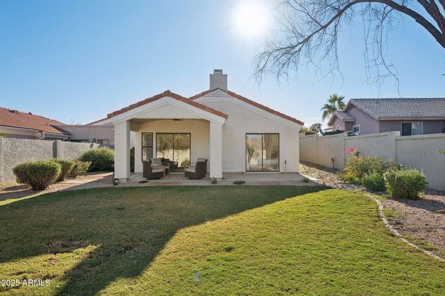 14239 N EDGEWORTH Drive A, Fountain Hills, AZ 85268