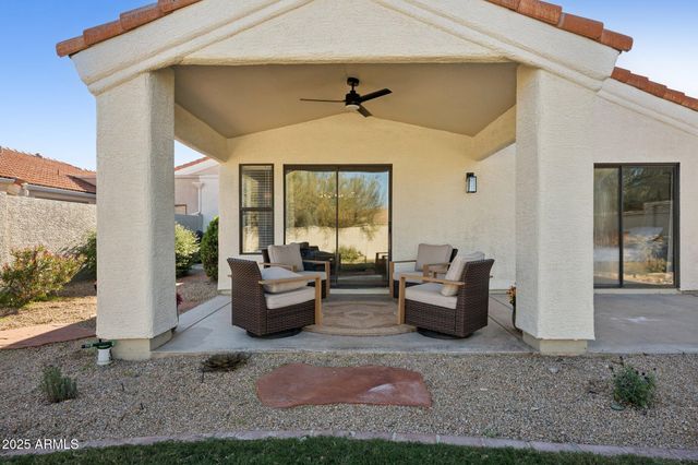 14239 N EDGEWORTH Drive A, Fountain Hills, AZ 85268