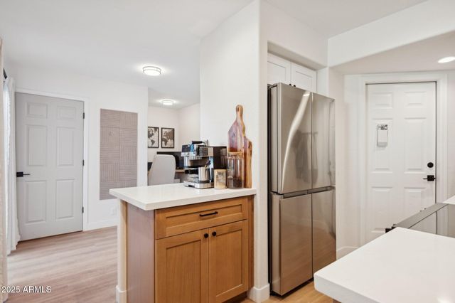 14239 N EDGEWORTH Drive A, Fountain Hills, AZ 85268