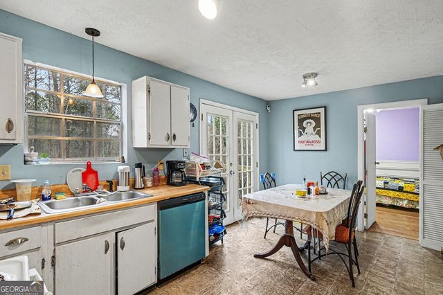 898 Trace Circle NE, Marietta, GA 30066