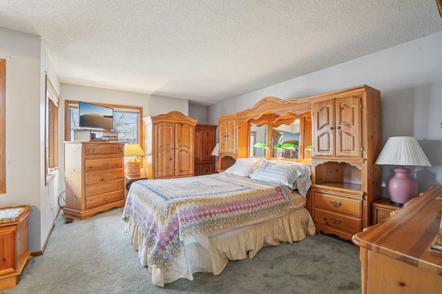 11380 36th Place N, Plymouth, MN 55441