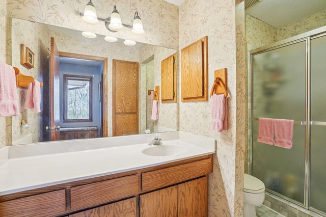 11380 36th Place N, Plymouth, MN 55441