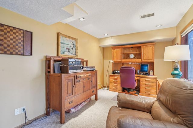 11380 36th Place N, Plymouth, MN 55441