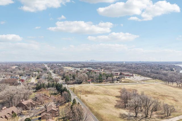 11380 36th Place N, Plymouth, MN 55441