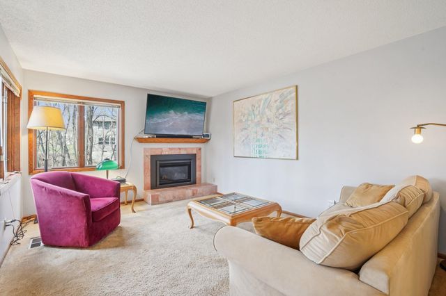 11380 36th Place N, Plymouth, MN 55441