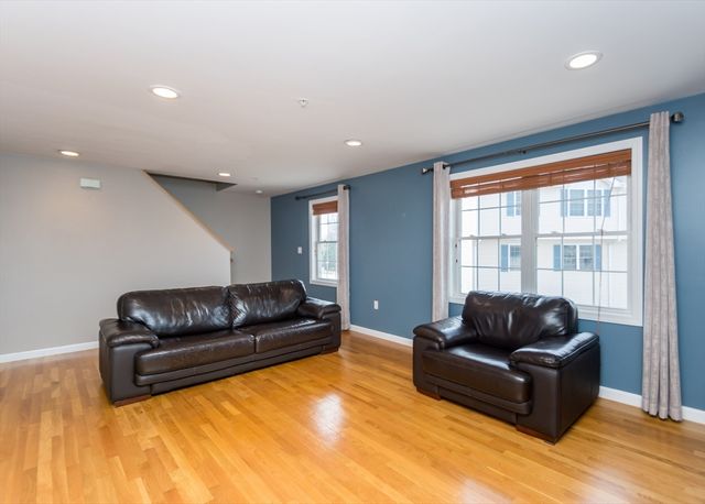 985 Trapelo Road 23, Waltham, MA 02452