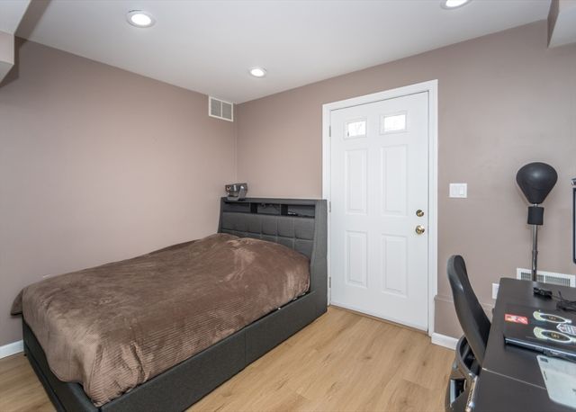 985 Trapelo Road 23, Waltham, MA 02452