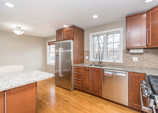 985 Trapelo Road 23, Waltham, MA 02452