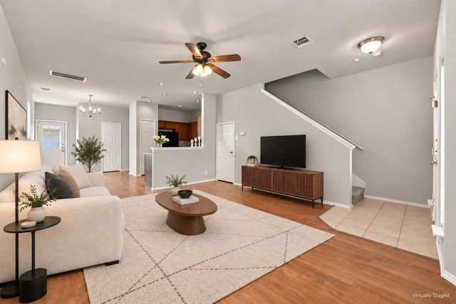 809 Craters Of The Moon BLVD, Pflugerville, TX 78660
