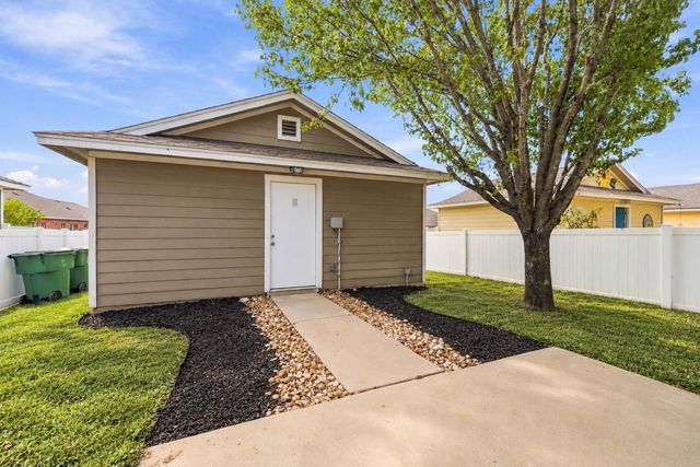809 Craters Of The Moon BLVD, Pflugerville, TX 78660