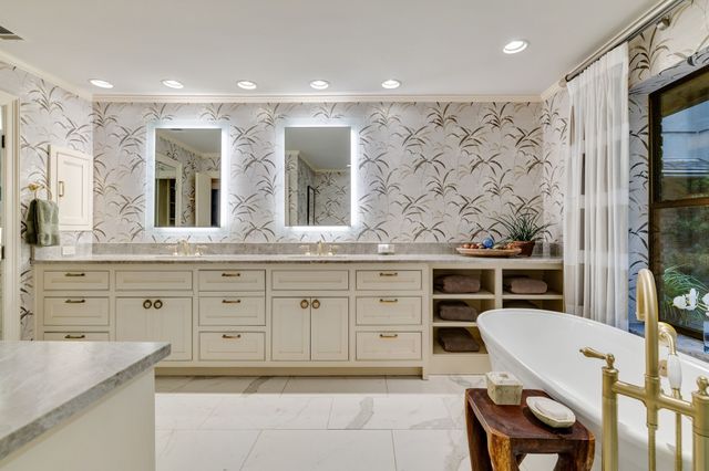 9009 Arbor Park Drive, Dallas, TX 75243