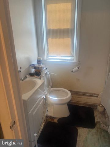 5 ARDMORE AVE, Upper Darby, PA 19082