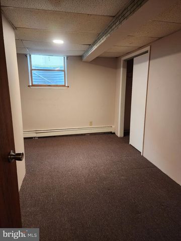 5 ARDMORE AVE, Upper Darby, PA 19082