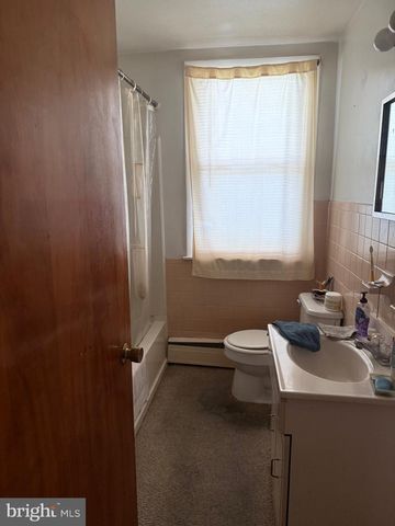 5 ARDMORE AVE, Upper Darby, PA 19082