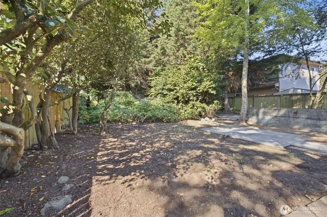 12243 16th Avenue S, Seattle, WA 98168
