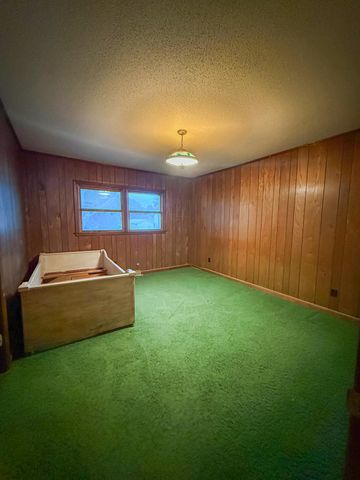 720 E Erie Avenue, Folly Beach, SC 29439