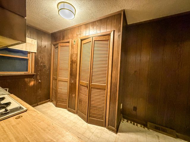 720 E Erie Avenue, Folly Beach, SC 29439