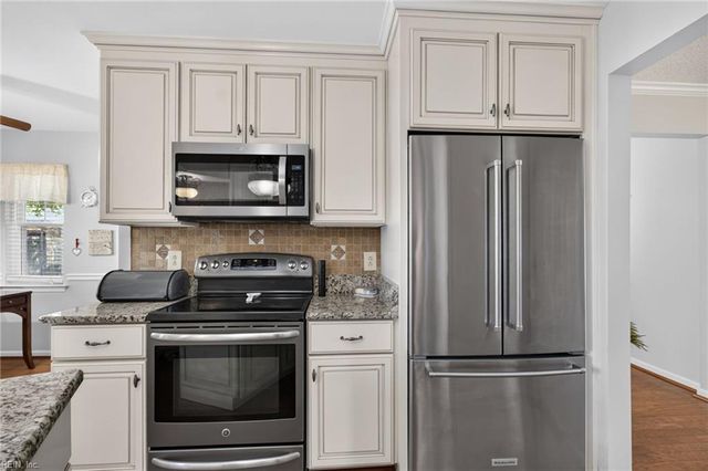 2613 Level Loop RD, Virginia Beach, VA 23456