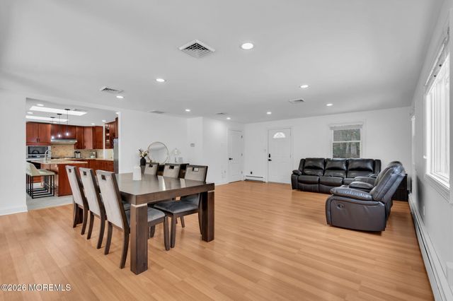 86 Cox Cro Road, Toms River, NJ 08755