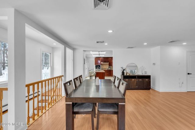 86 Cox Cro Road, Toms River, NJ 08755