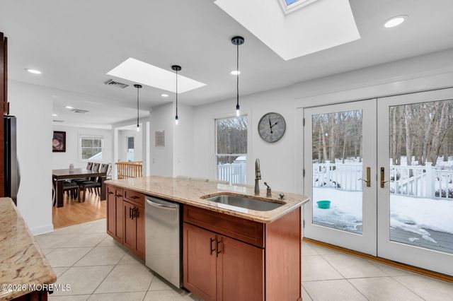 86 Cox Cro Road, Toms River, NJ 08755