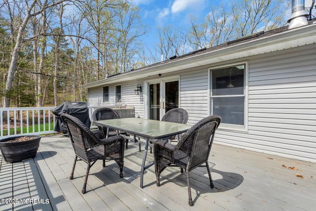 86 Cox Cro Road, Toms River, NJ 08755